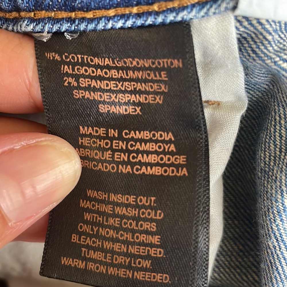 Frye Women’s Plus Size Jeans - Picture 6 of 6